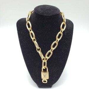 Authentic Louis Vuitton Lock&Key w/ unbranded Gold Plated Chain Necklace 123125